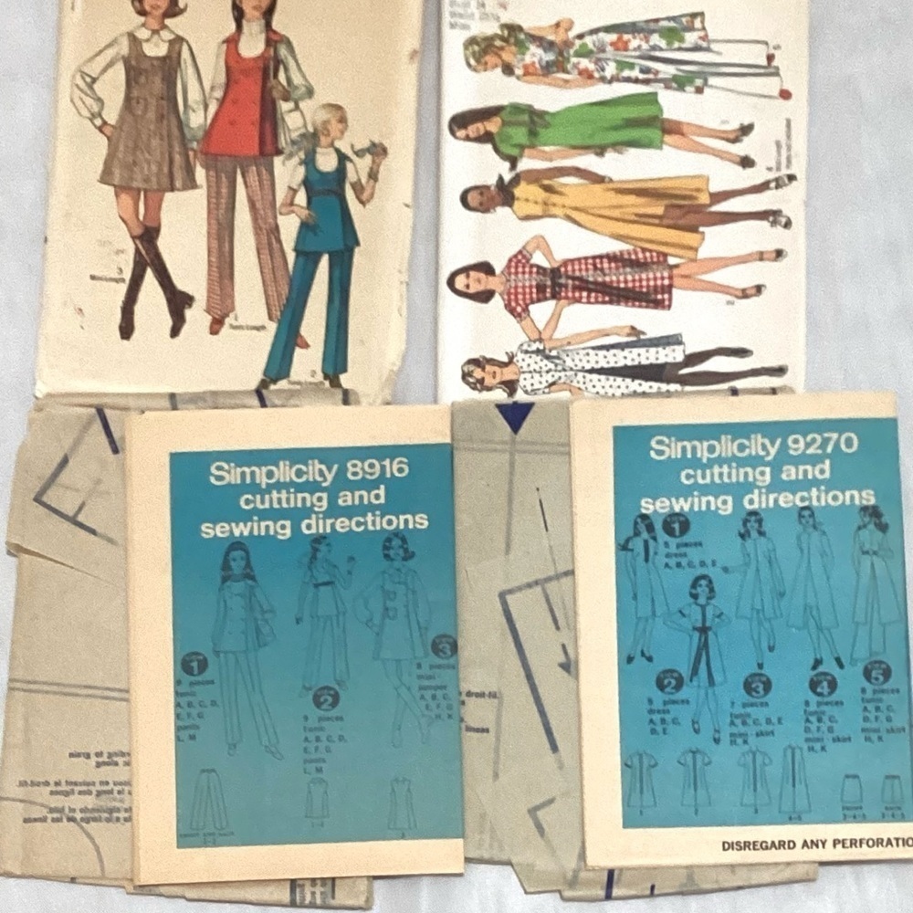 Sewing Patterns Simplicity - Picture 5 of 7
